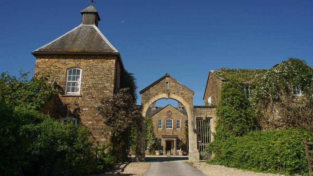 West Compton Manor Acomodação com café da manhã Maiden Newton Exterior foto